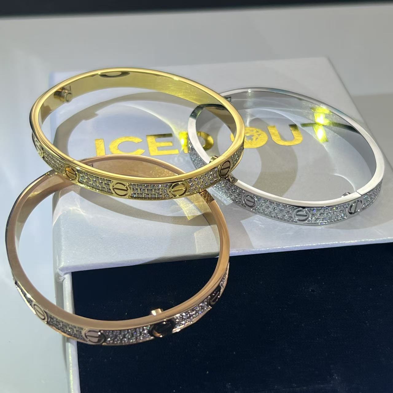 Iced Bangle Armband (Witgoud Verguld)