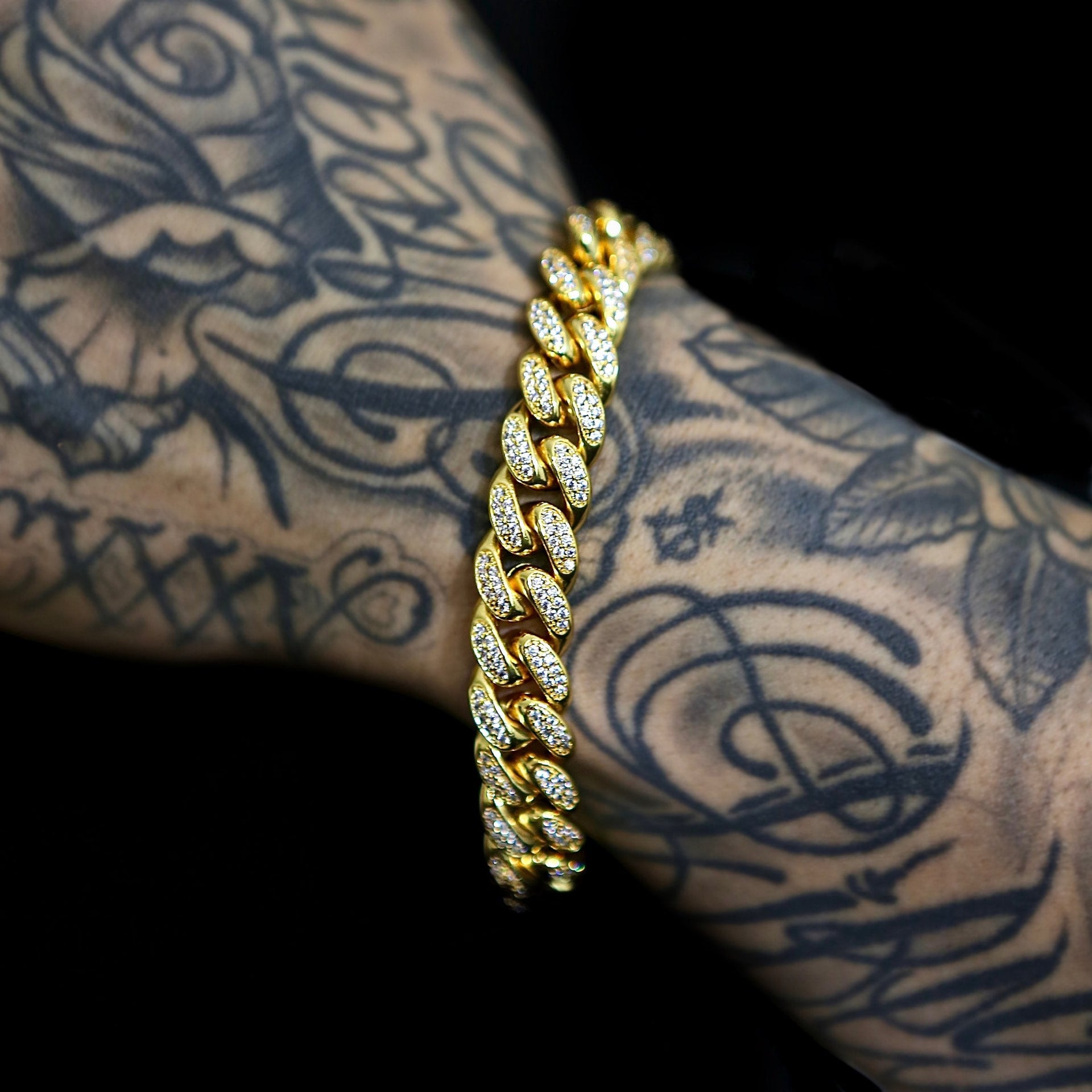 Zilveren Cubaanse schakelarmband met CZ VVS-diamanten (19 mm
